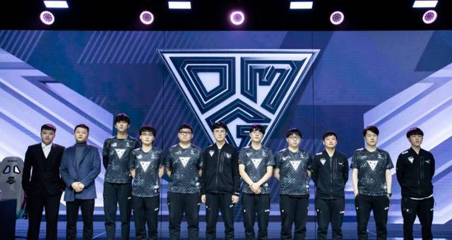 展现出了不 展现出了不