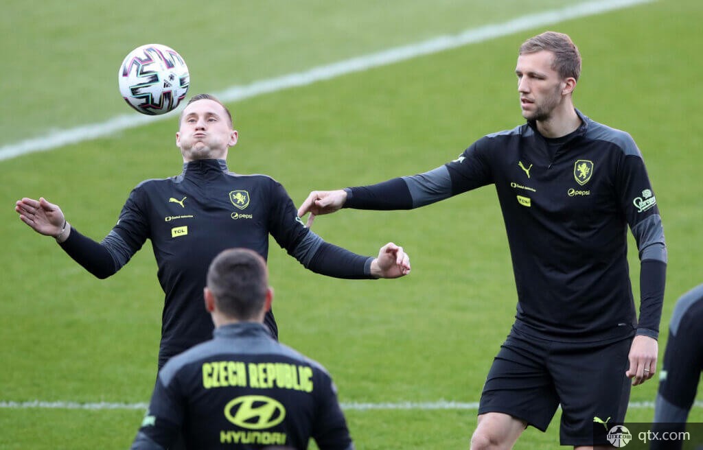 阿隆索在应 阿隆索在应