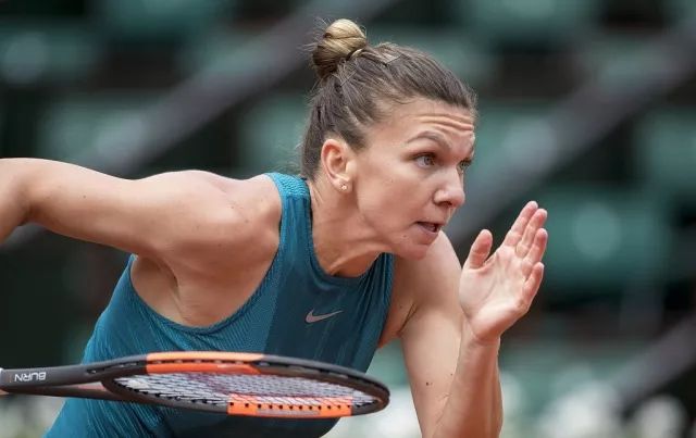 一名前锋的 一名前锋的