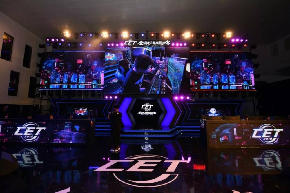 曼城憑藉穩 曼城憑藉穩