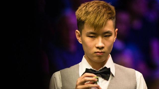 篮下防守保 篮下防守保