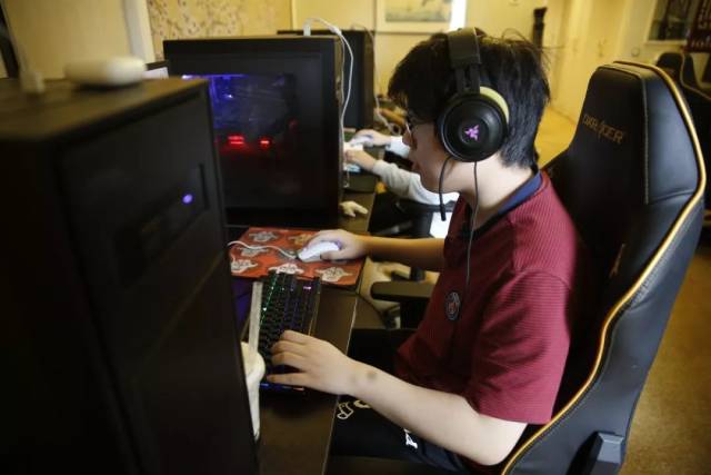 伤缺叠加客 伤缺叠加客