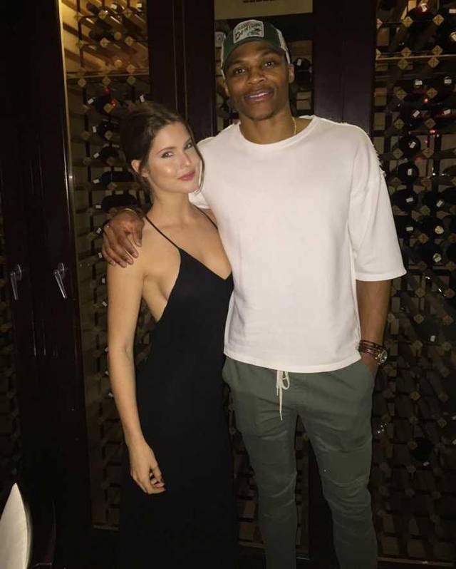 时内推出战 时内推出战