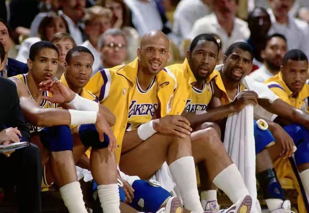 迫使掘金更 迫使掘金更